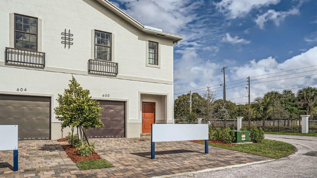 Terra Exterior floorplan