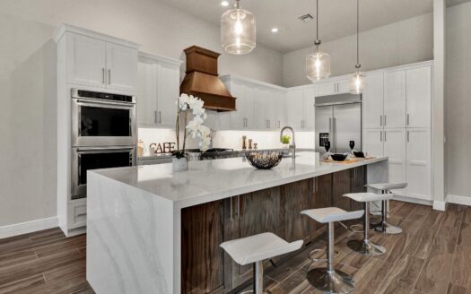 Salerno Contemporary Model